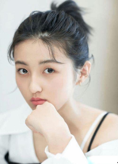 张子枫私下爆料视频,揭秘明星真实一面  第3张